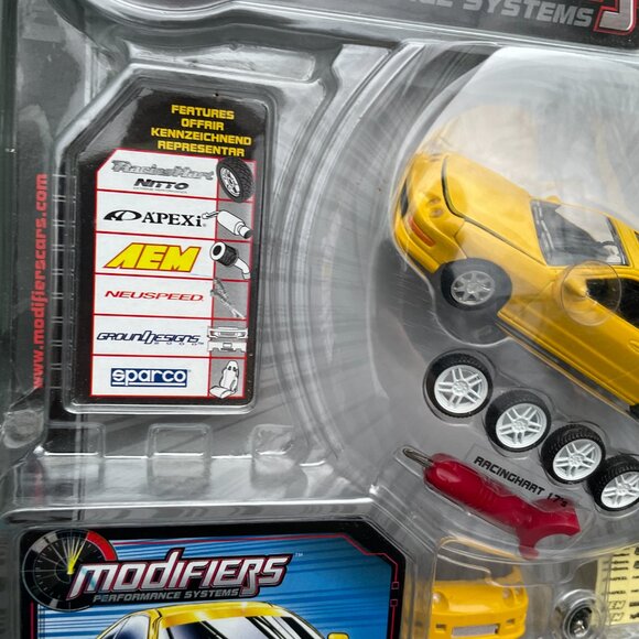 X-Concepts Modifiers Series 1 2000 Acura Integra Type R Yellow 1:43 Diecast New - Picture 3 of 4